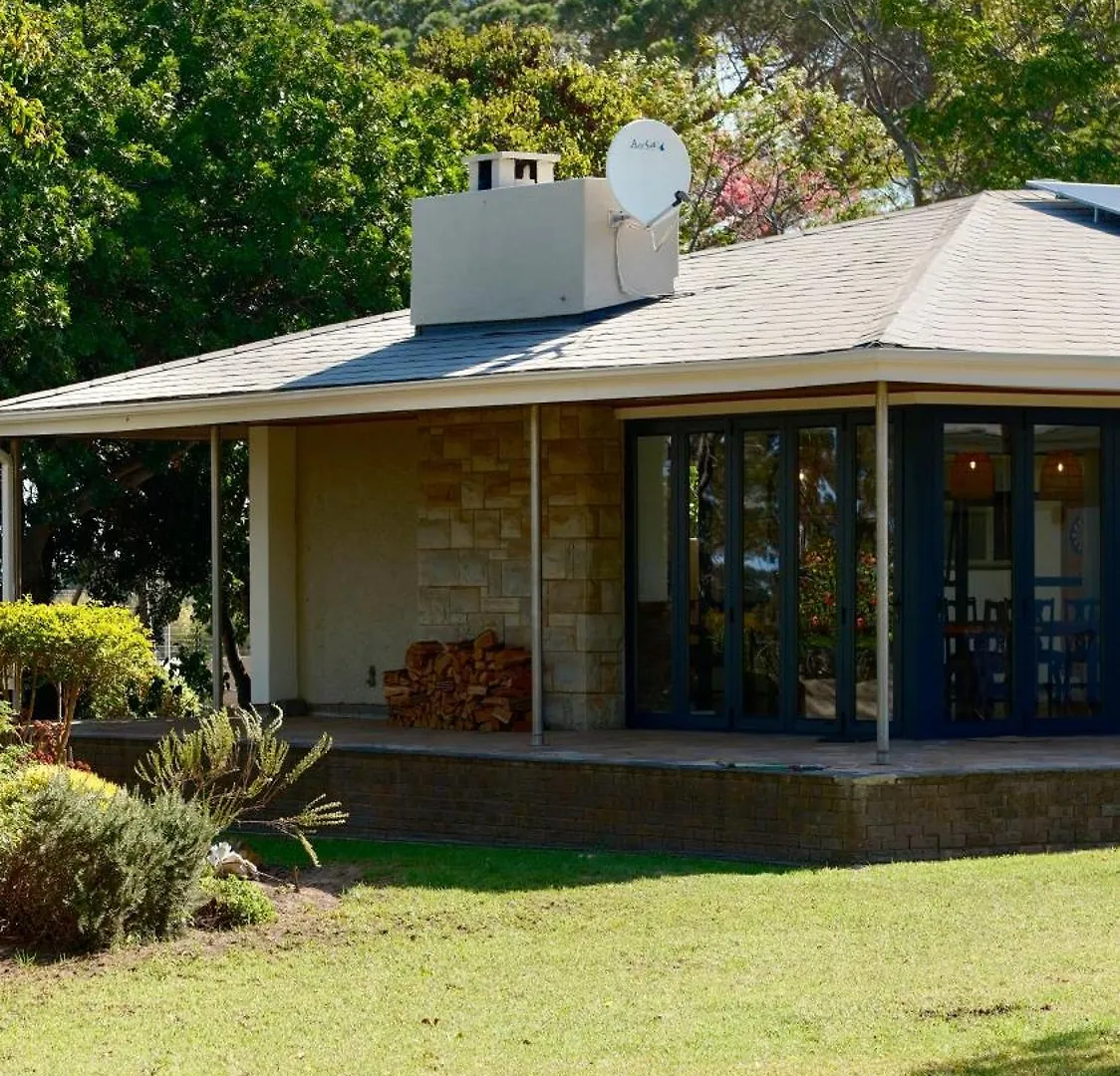 Somer House Guest Suites Somerset West 0*,  Sudafrica