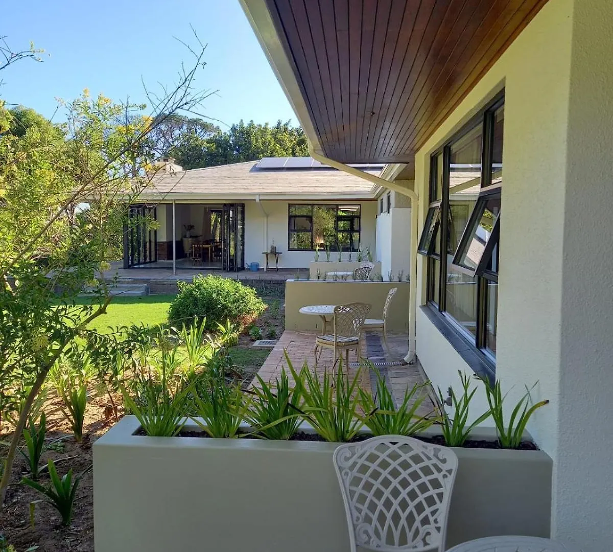 Bed & Breakfast Somer House Guest Suites Somerset West South Africa