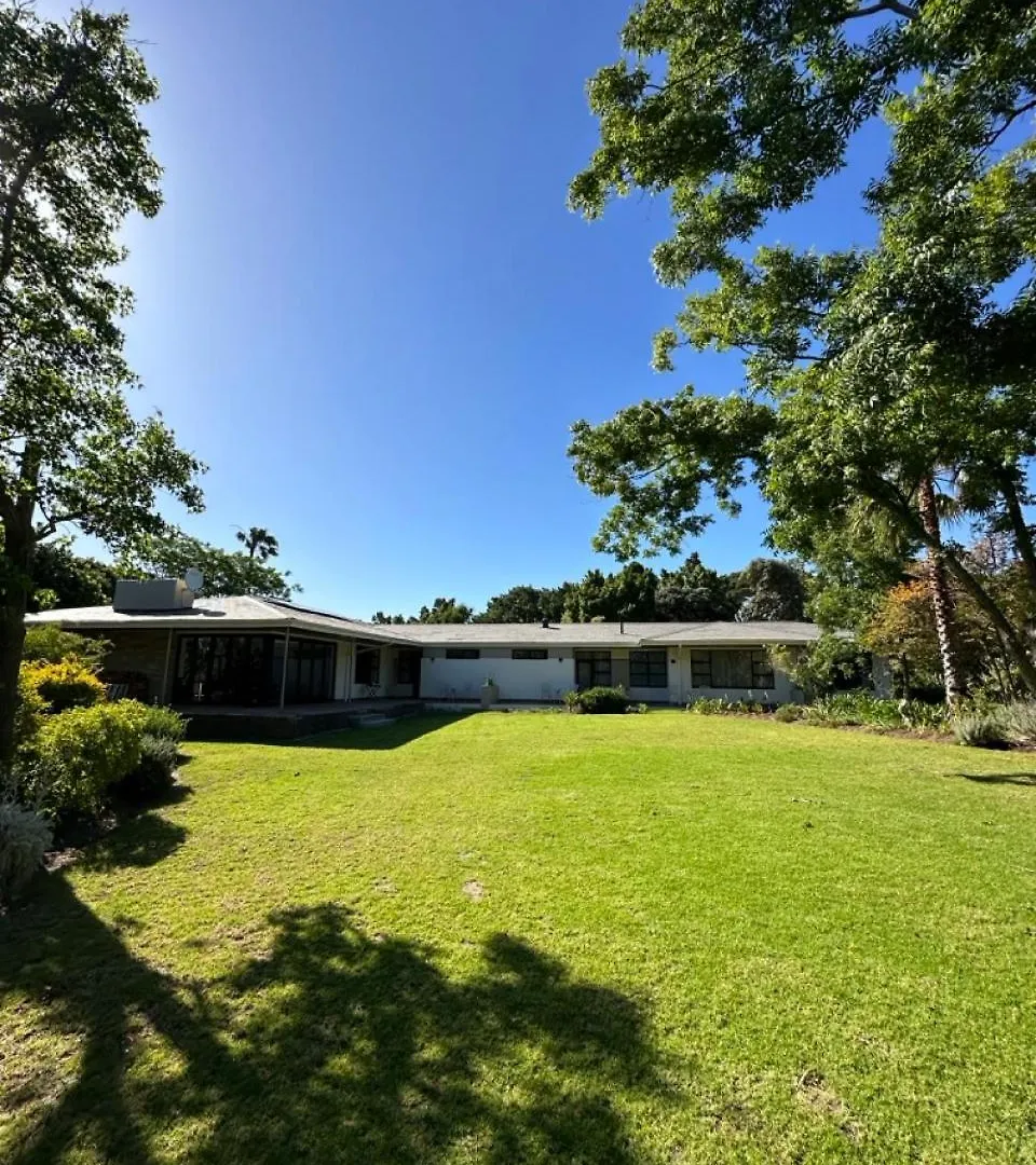 Somer House Guest Suites Somerset West 0*,  South Africa
