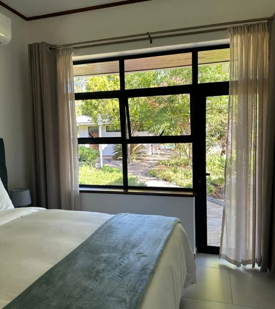 Bed & Breakfast Somer House Guest Suites Somerset West South Africa